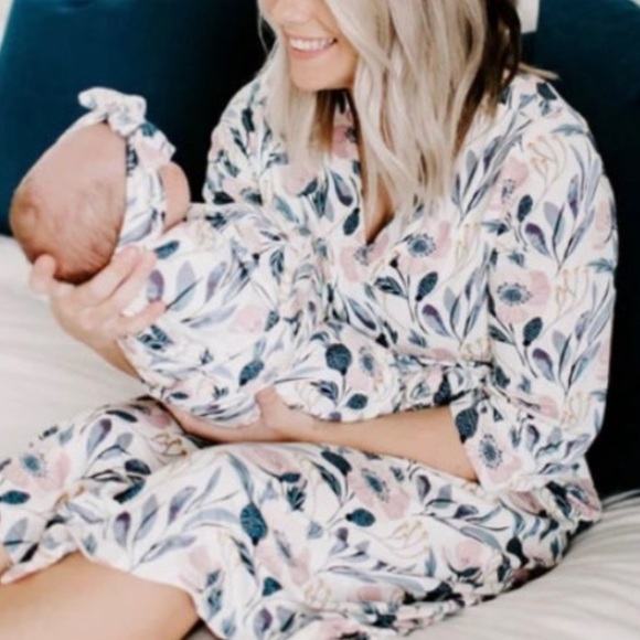 Milkmaid Goods Robe - Picture 7 of 12